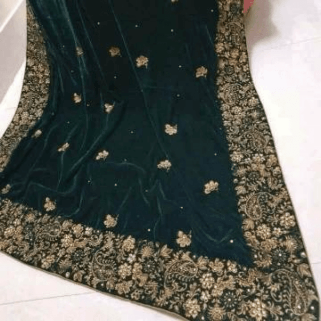 KAIRY EMBROIDERED SHAWL